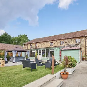  Holiday home Host & - The Arches Country House